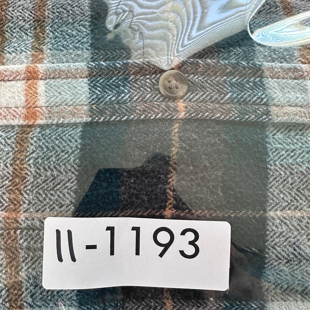 American Eagle Ahhmazingly Soft Flannel Shirt L Green Plaid Classic Fit EUC - Picture 10 of 10